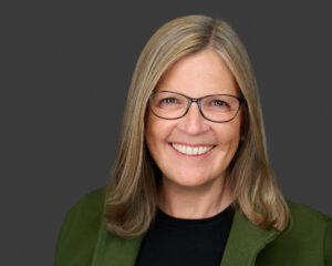 Headshot of Marian Breeze.